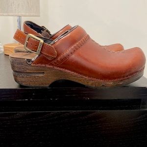 Rare Dansko clogs 39